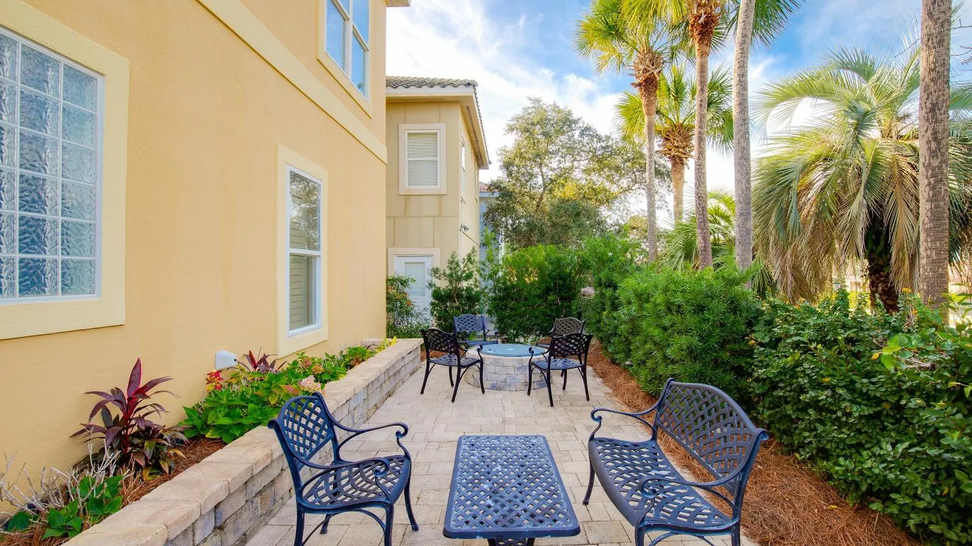 Community Pool, Hot Tub And Beach - Beach View Destin ABD
