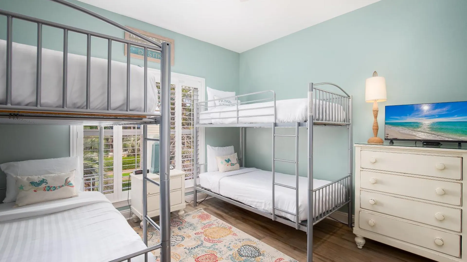 Community Pool, Hot Tub And Beach - Beach View Destin Holiday home