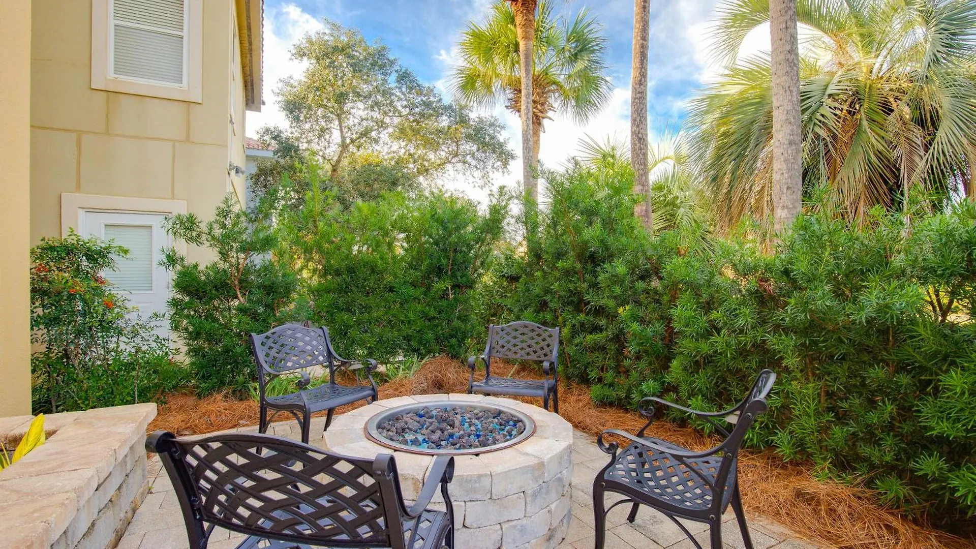 Community Pool, Hot Tub And Beach - Beach View Destin United States