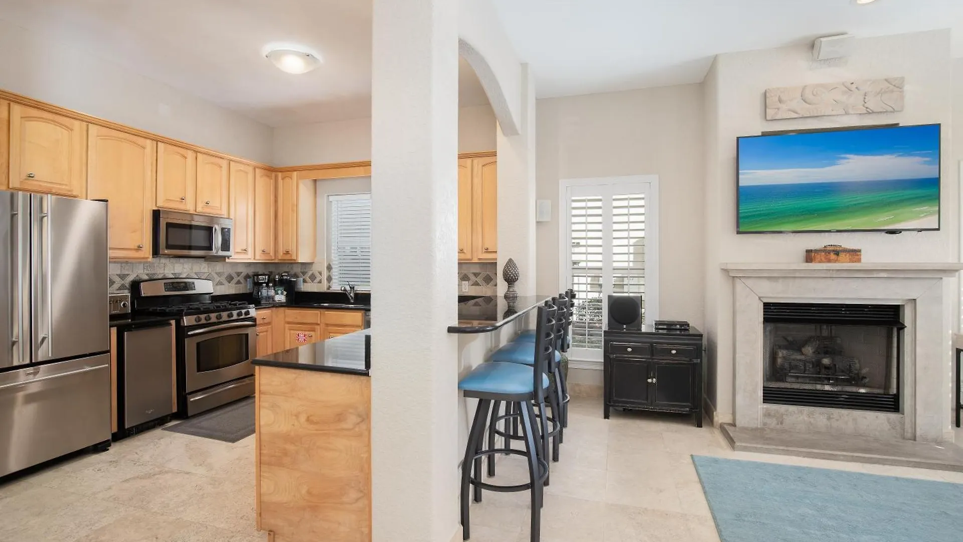 Community Pool, Hot Tub And Beach - Beach View Destin Holiday home